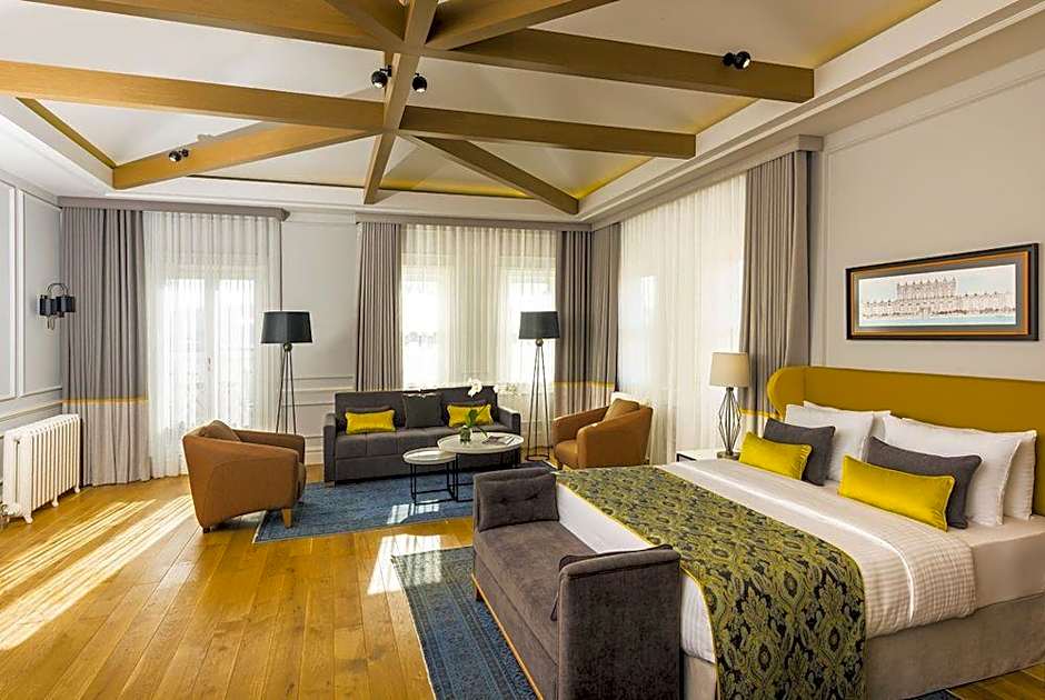 Nevv Bosphorus Hotel & Suites