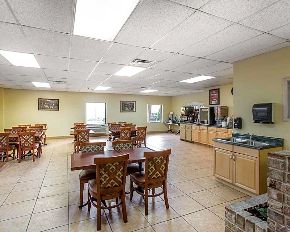 Econo Lodge Dalton West