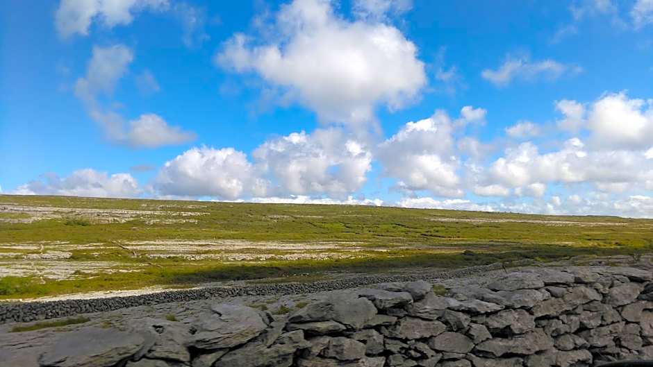 Aille River Tourist Hostel and Campsite Doolin