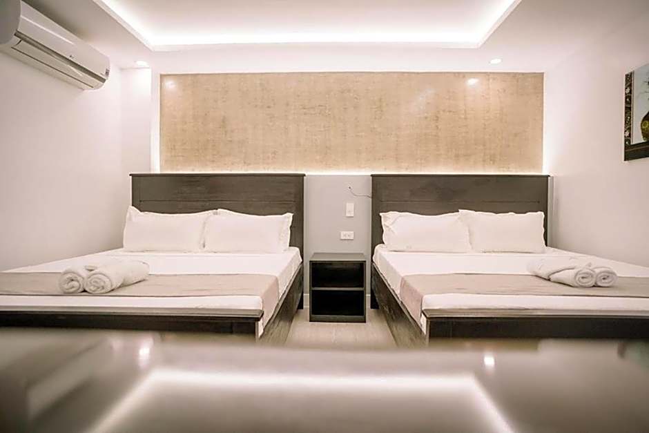 Spotlight Hotel near Hundred Islands Wharf