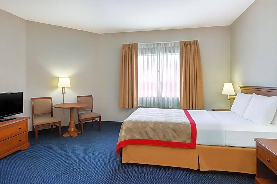 Ramada by Wyndham Hawthorne/LAX