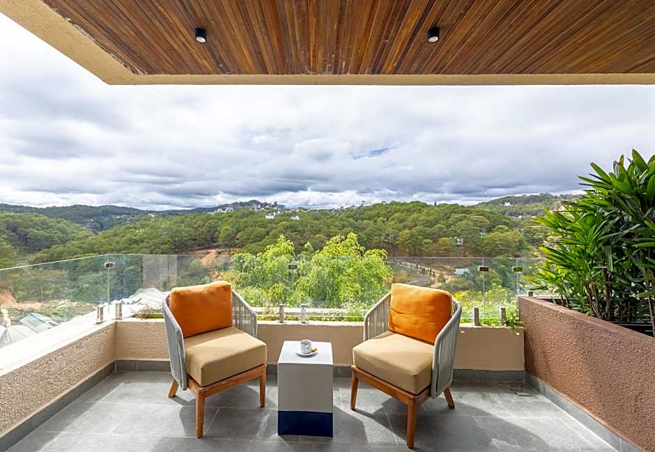 Zen Valley Dalat Resort