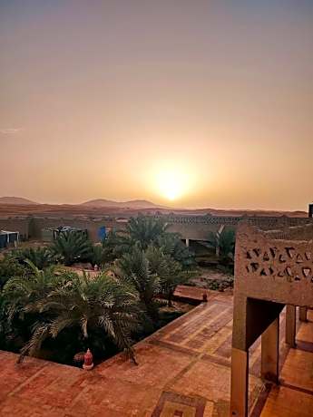 Sahara Sands Hotel