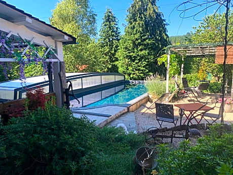 Chambres d'Hôtes LES VERGERS DE LOUISE