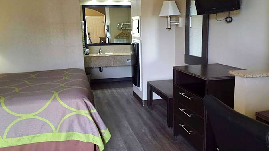 Super 8 by Wyndham Murfreesboro