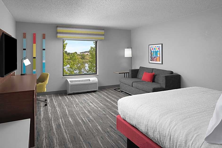 Hampton Inn By Hilton And Suites Grand Rapids