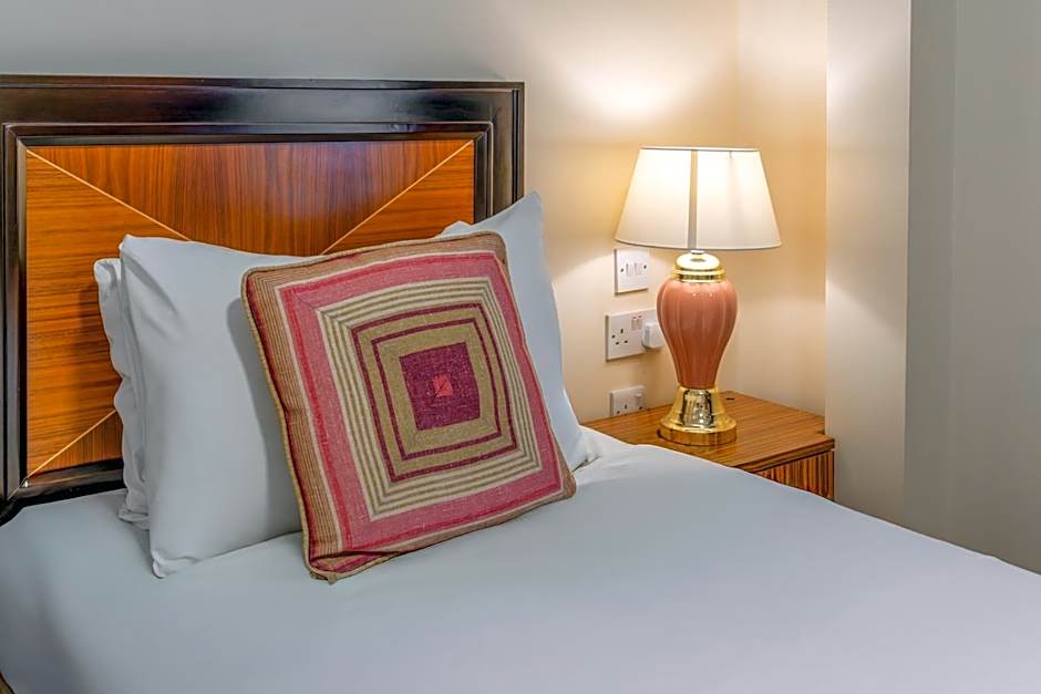 Heathlands Hotel