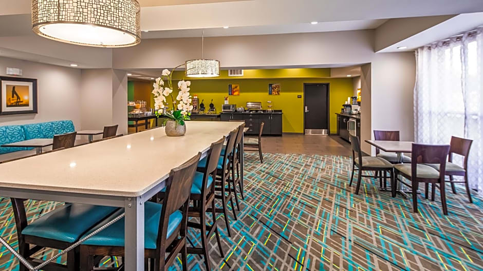 Ramada by Wyndham Burkburnett / Wichita Falls