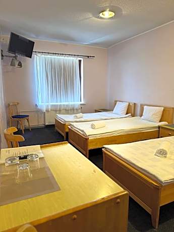 Triple Room with Private Bathroom