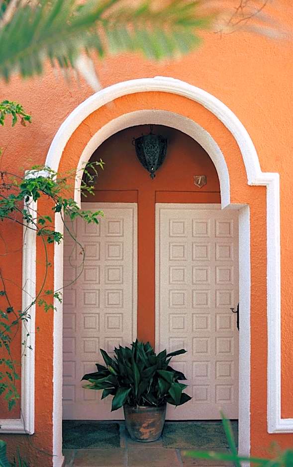 Hotel Madreselva - Grupo Califa