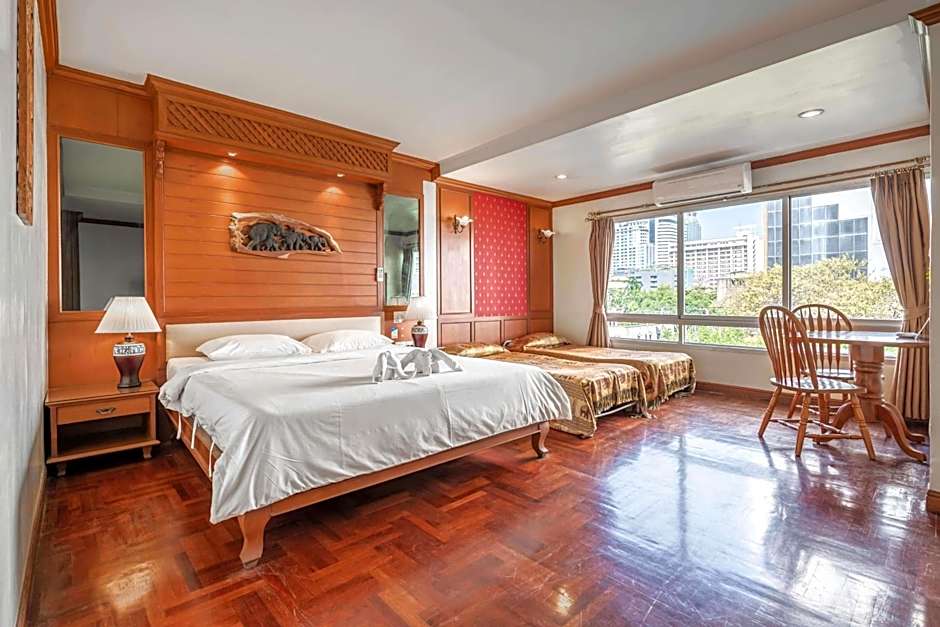 Studio Suite by Royal Ivory Nana