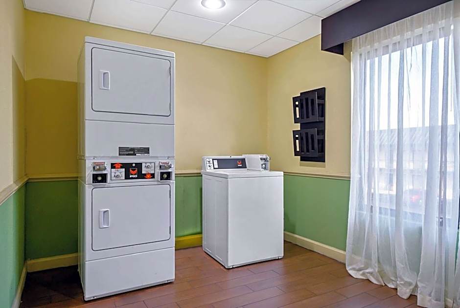 La Quinta Inn & Suites by Wyndham Florence
