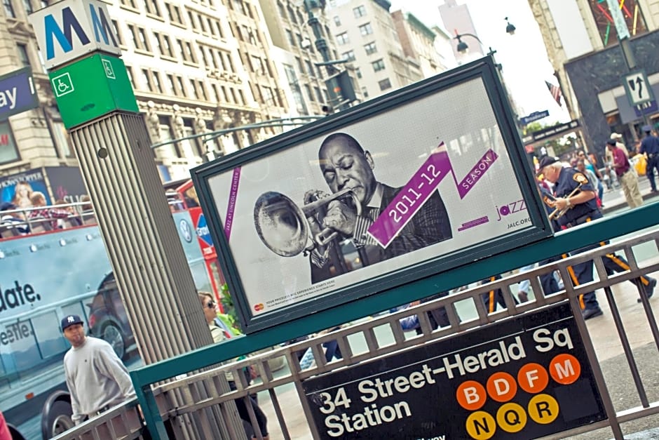 Martinique New York on Broadway, Curio Collection by Hilton