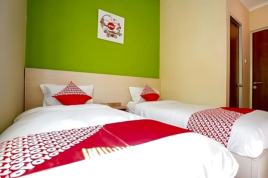 Hotel O Surabaya near Surabaya Town Square formerly Kupang Gunung Residence
