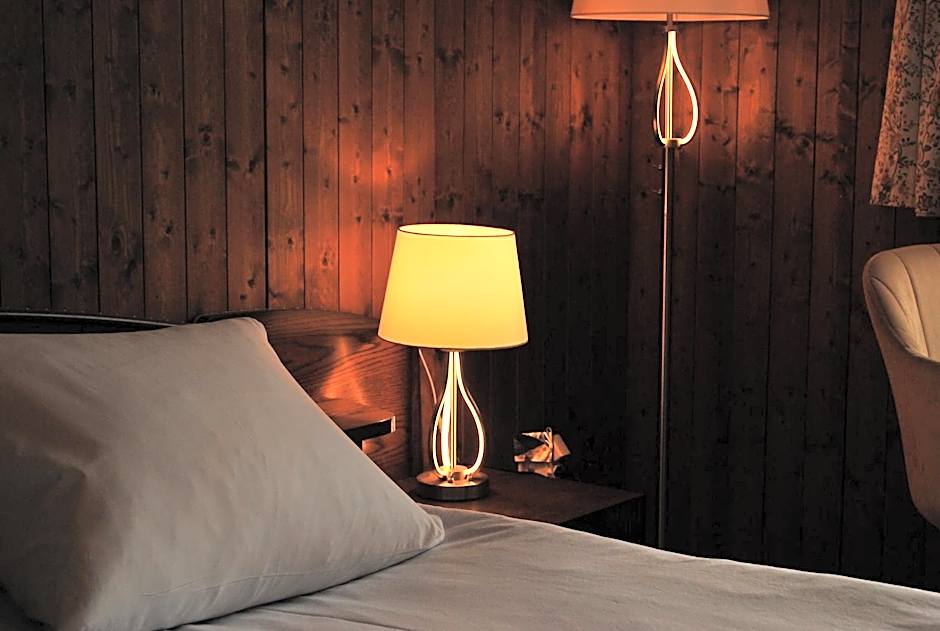 Rooms with Private bathrooms