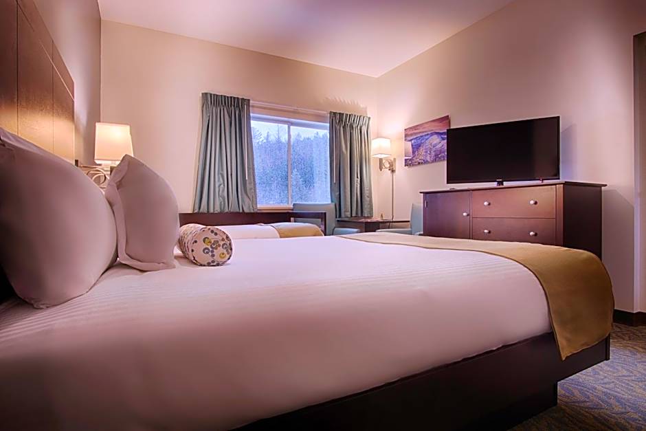 Sun & Ski Inn and Suites