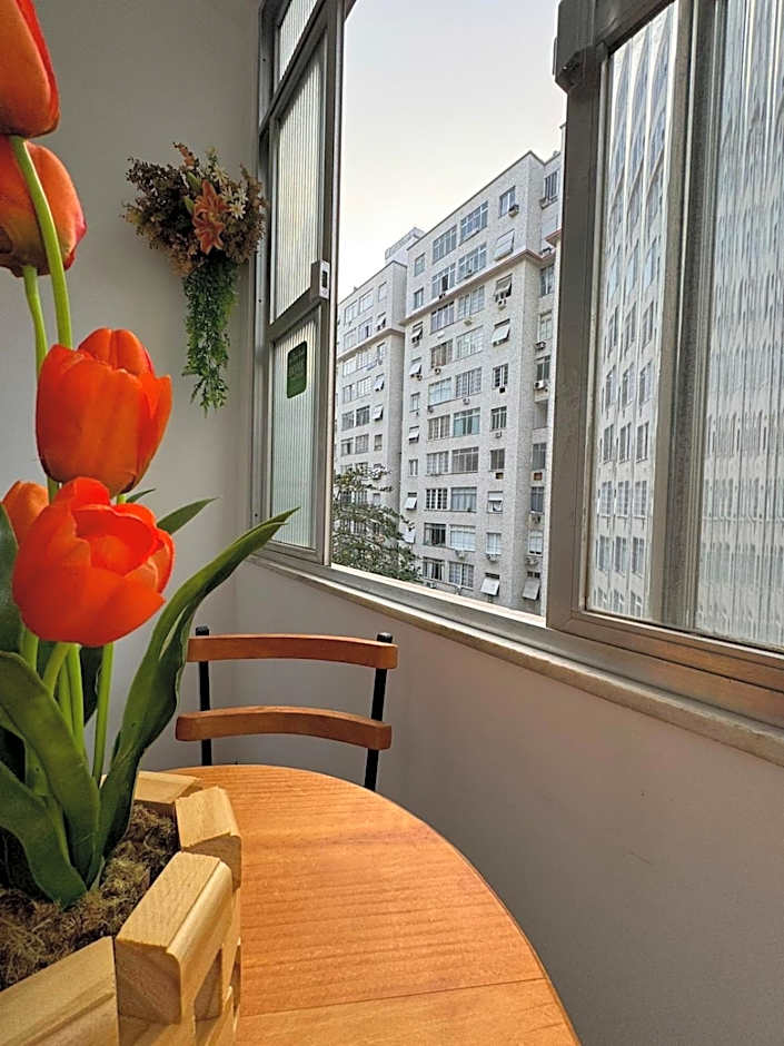 7 Minutos da Praia e Copacabana Palace CM13-503