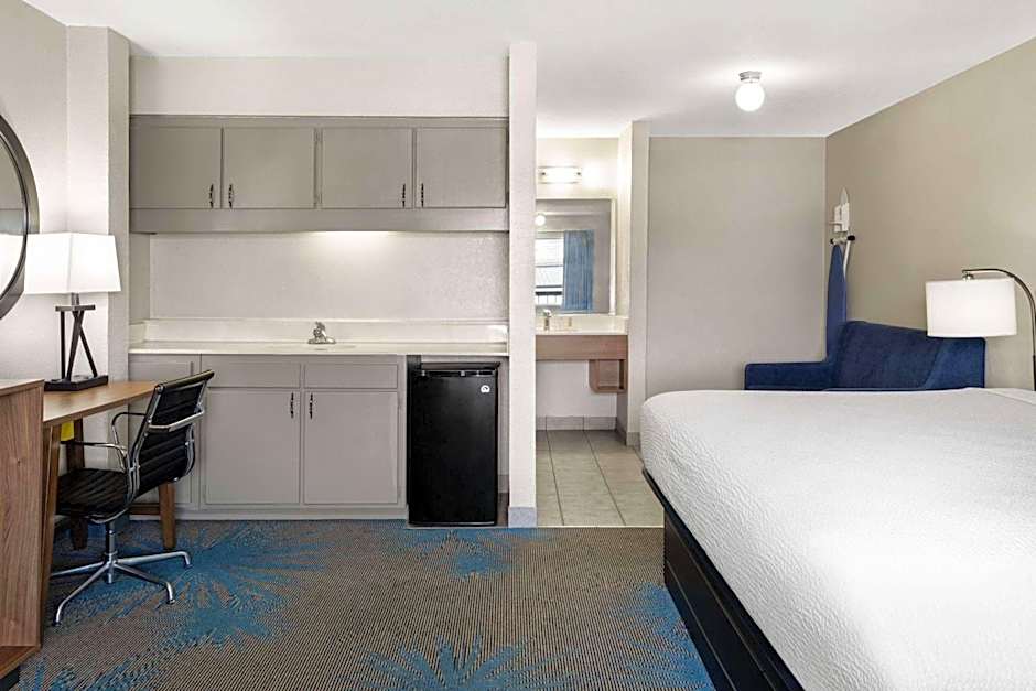 Days Inn by Wyndham Ardmore