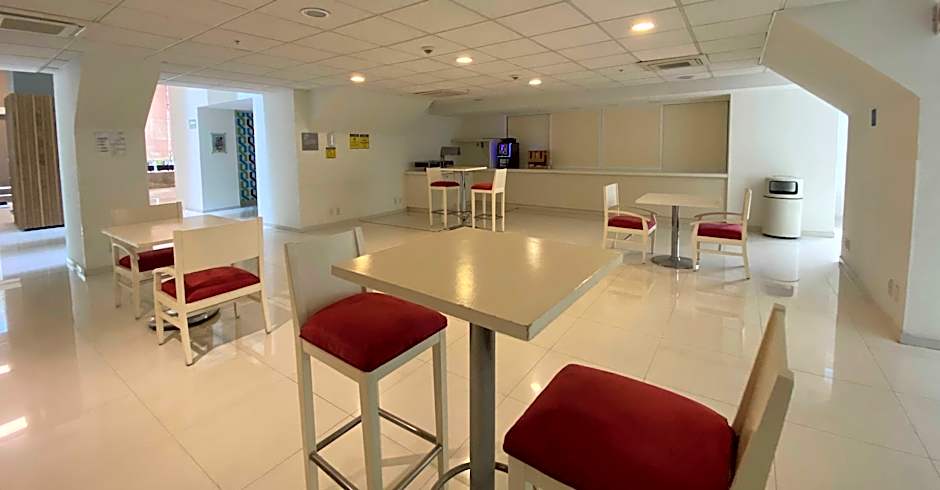 Hotel MX Forum Buenavista