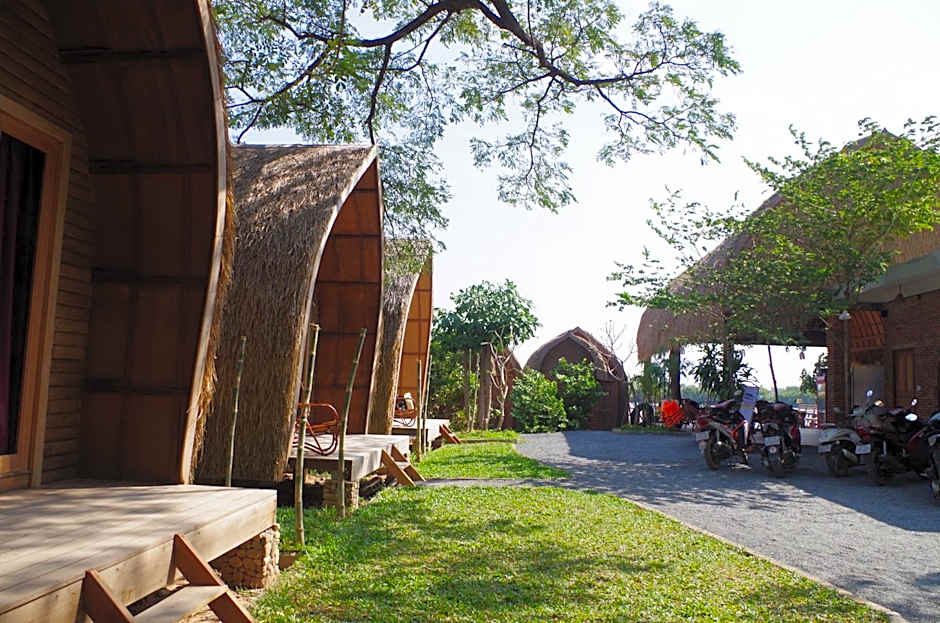 Bamboo Bungalow
