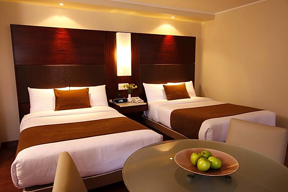 Hotel Reina Isabel