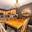 Ski In & 15 Minute Walk to the Lifts Hot Tub AC Pet Friendly