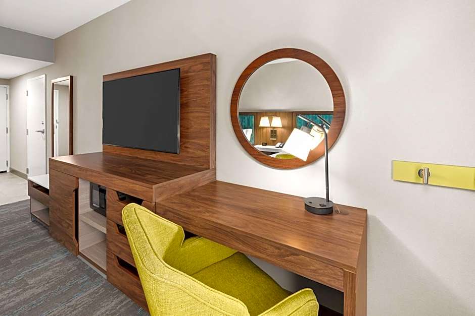 Hampton Inn By Hilton Seekonk