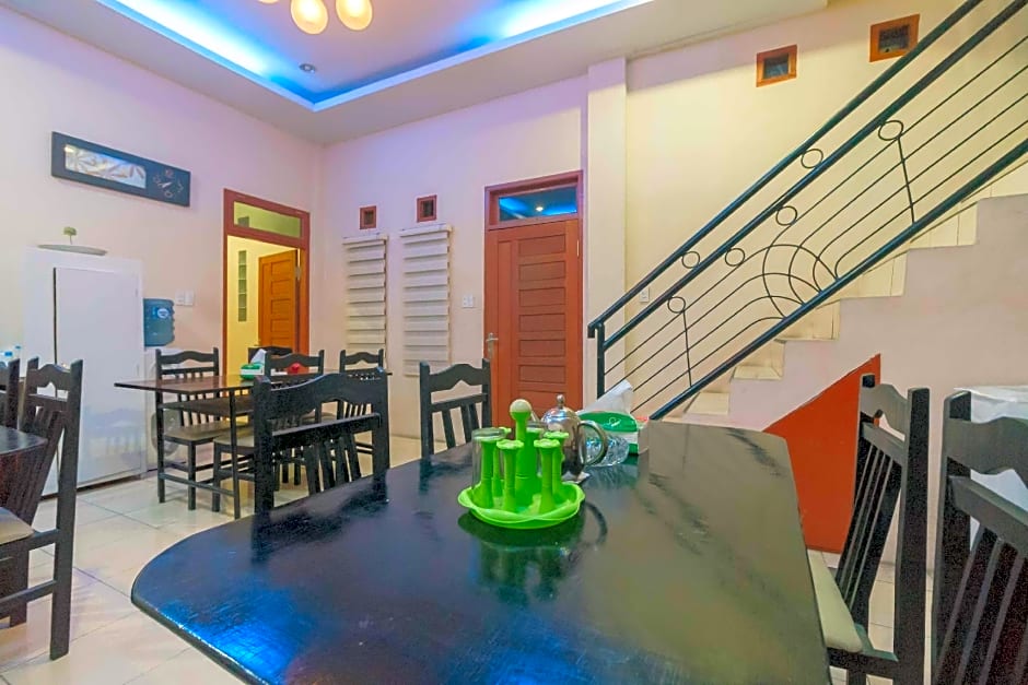 RedDoorz @ Haraito Tarutung