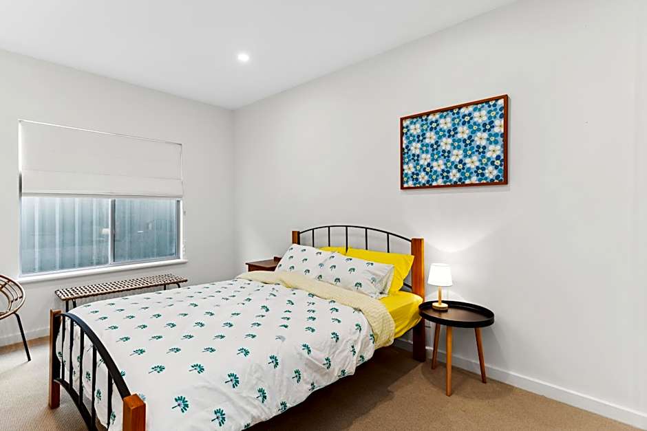 Views on Seascape - Beachfront accommodation