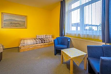 Deluxe Studio Apartment