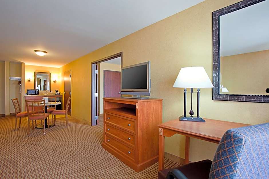 Holiday Inn Express Ontario By IHG