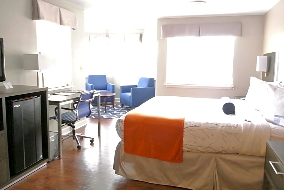 Guesthouse Inn & Suites Lexington