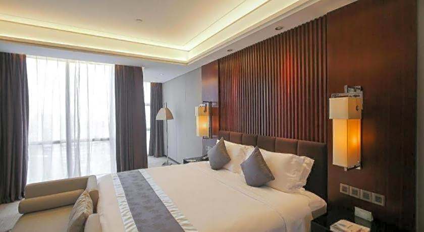 Zhangjiagang Zhonglian GDH International  Hotel