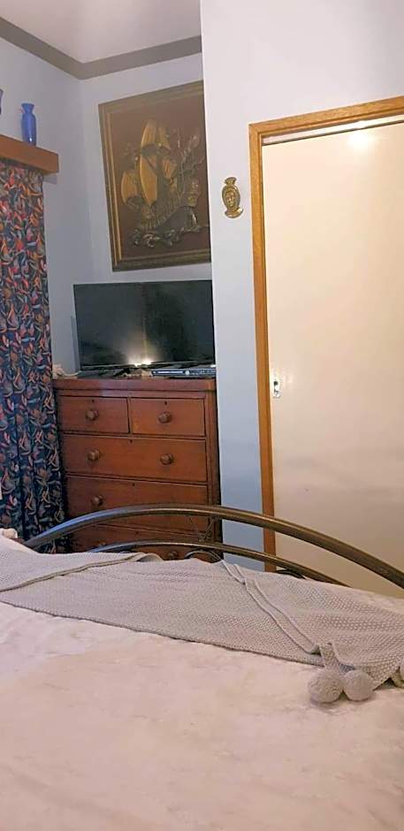 York's Lookout Lodge Bed And Breakfast