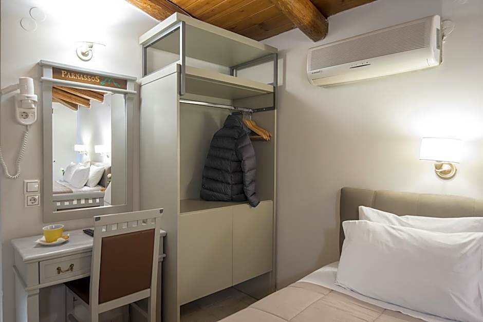 Parnassos Delphi Hotel