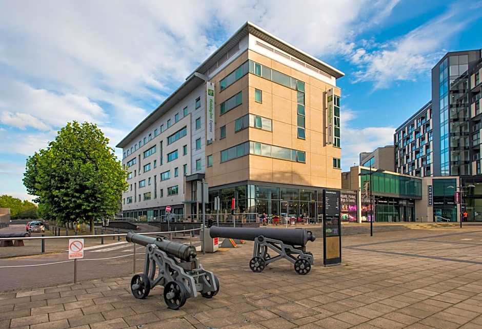 Holiday Inn Express Leeds City Centre - Armouries By IHG