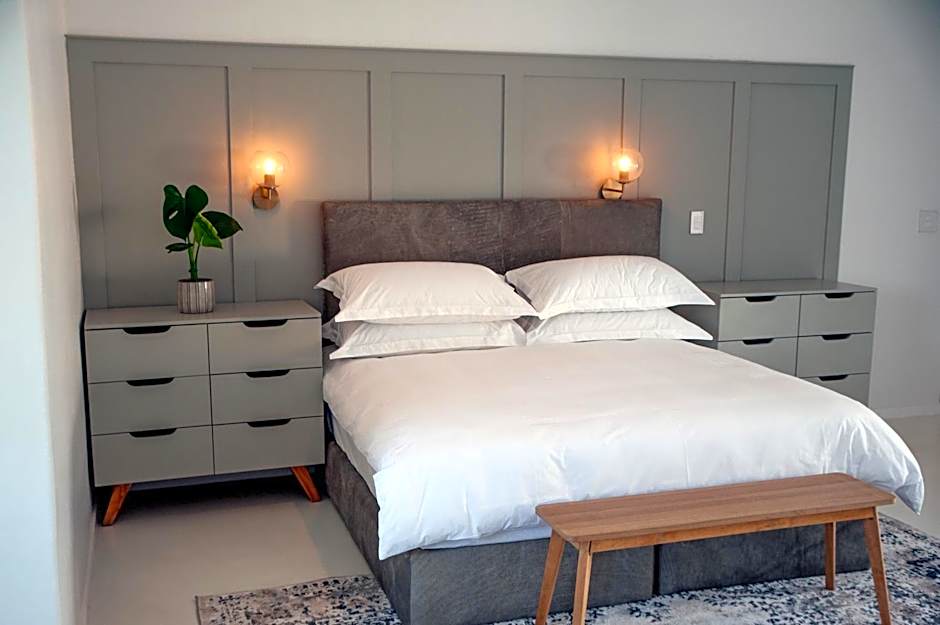 The Grand Hotel Robertson