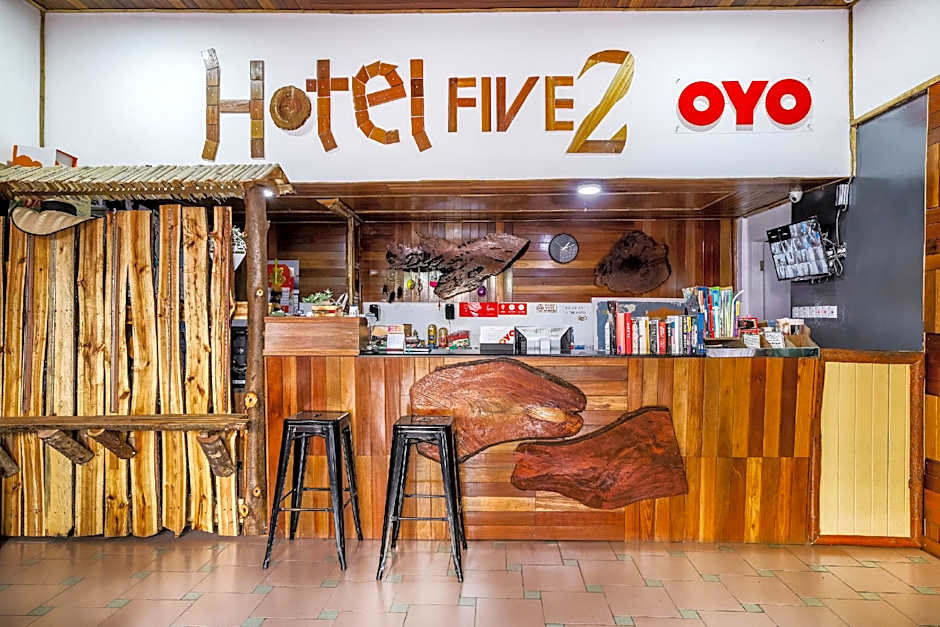OYO 210 Hotel Five 2