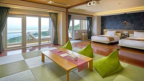 Modern Japanese-Western Style Room