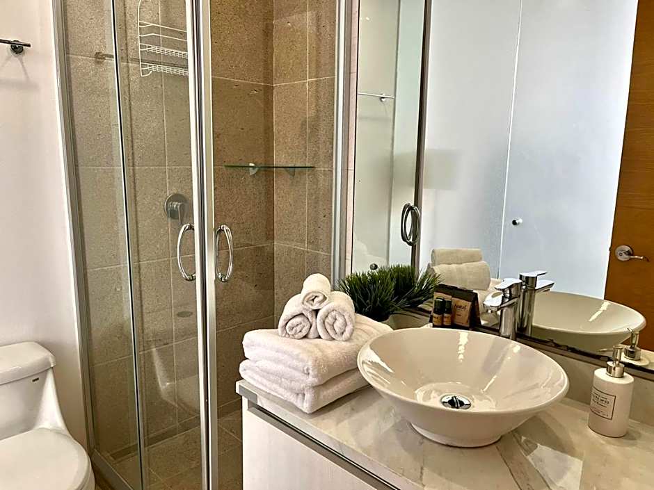 LUXE 5th Avenue