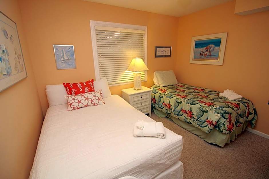 Admirals View III by KEES Vacations