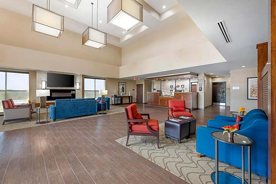 Comfort Suites West Omaha