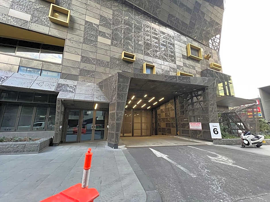 WSP luxury 2b2b apartment in CBD with free parking