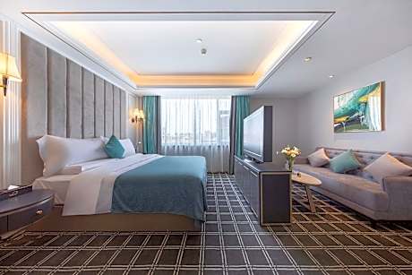 WH - Deluxe Bed Room