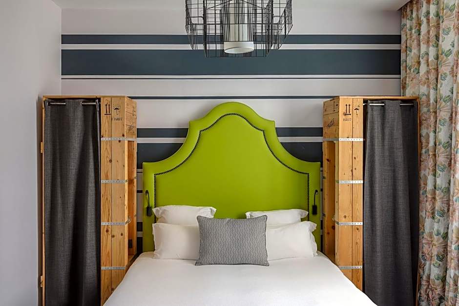Hotel Fabric