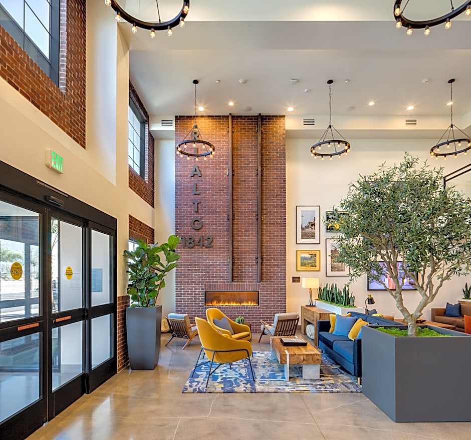 Ayres Hotel Rialto Fontana