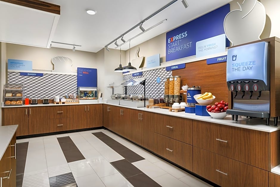 Holiday Inn Express And Suites OAKHURST-YOSEMITE PARK AREA By IHG