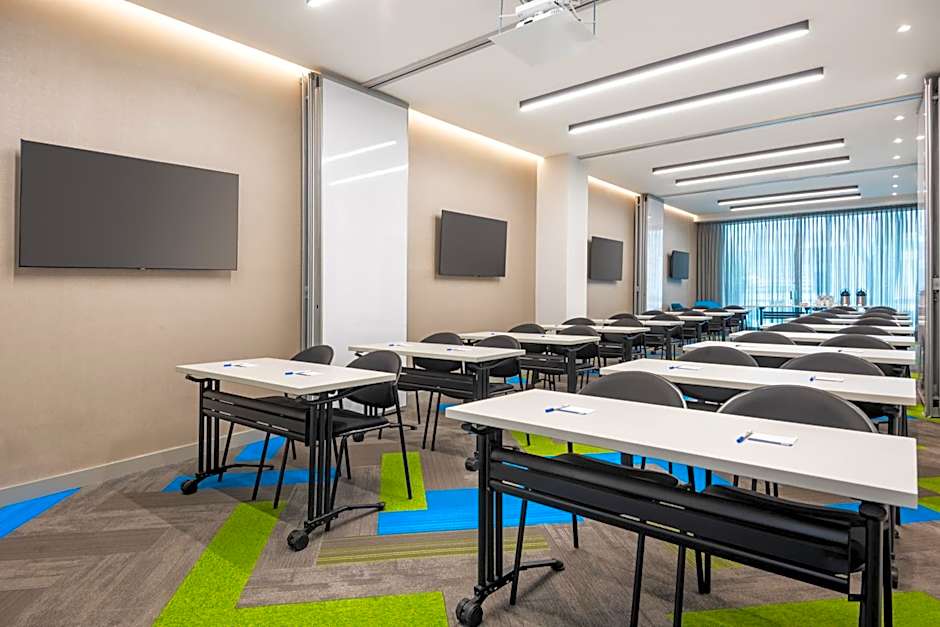 Hotel Holiday Inn Express Bogota By IHG