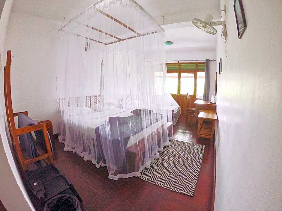 Lakshmis Hotel