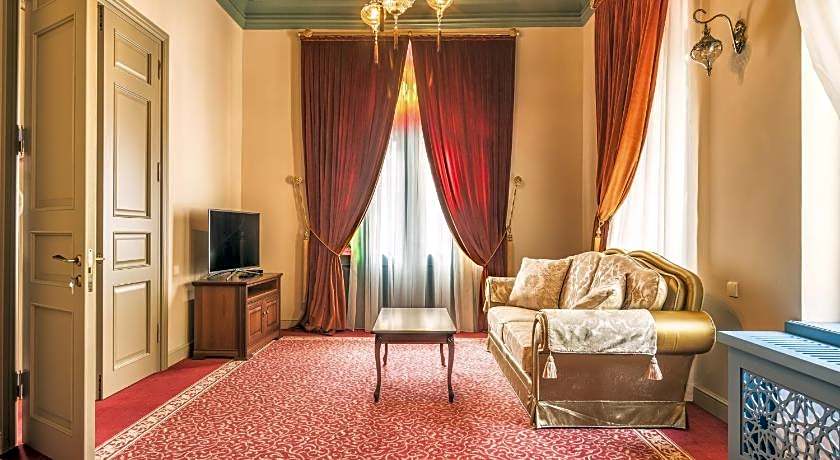 Golden Tulip Borjomi